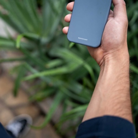 Spacecase Silicone Case iPhone 15 Pro Max blue